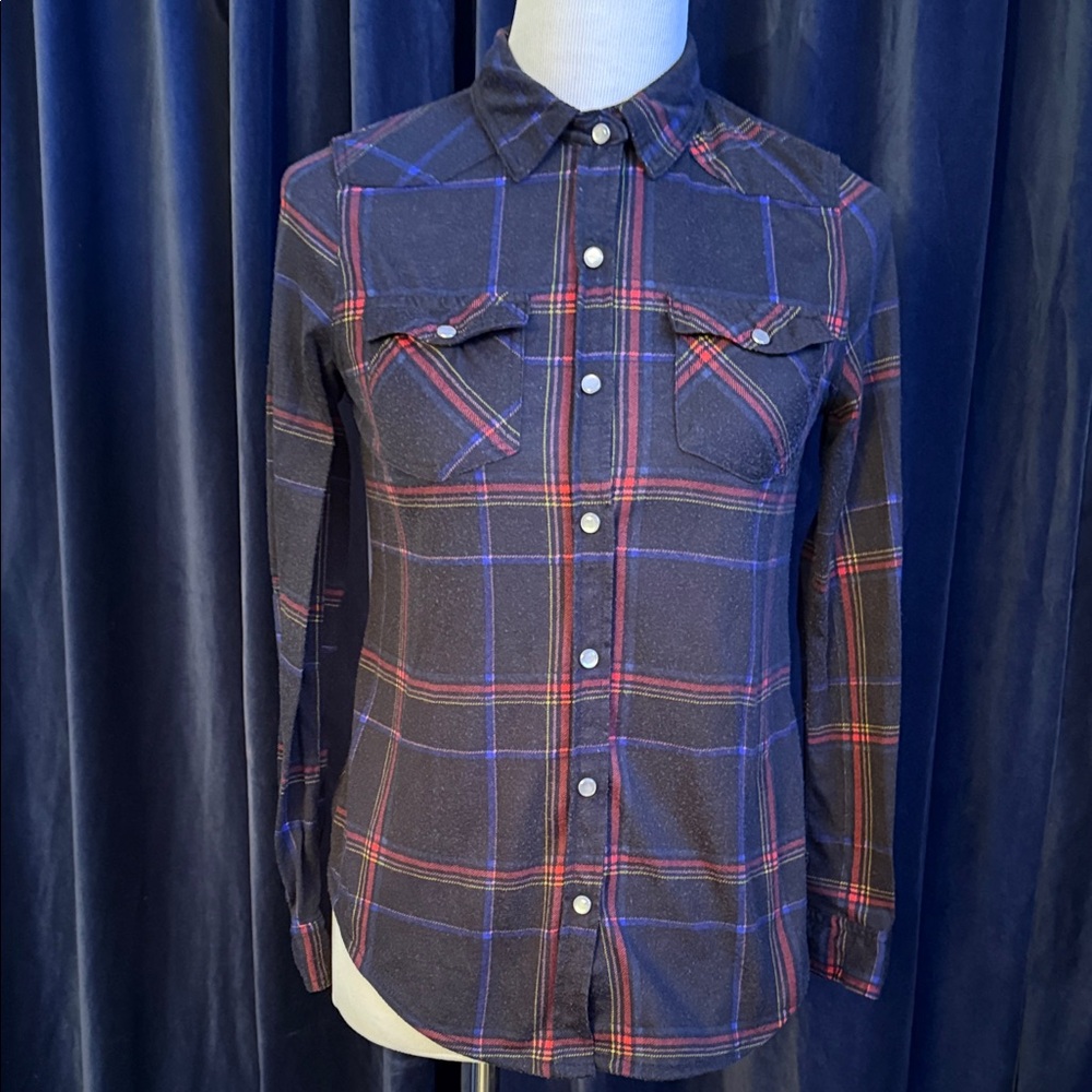 Passport Women's Plaid Button-Down Shirt - Blue and Red